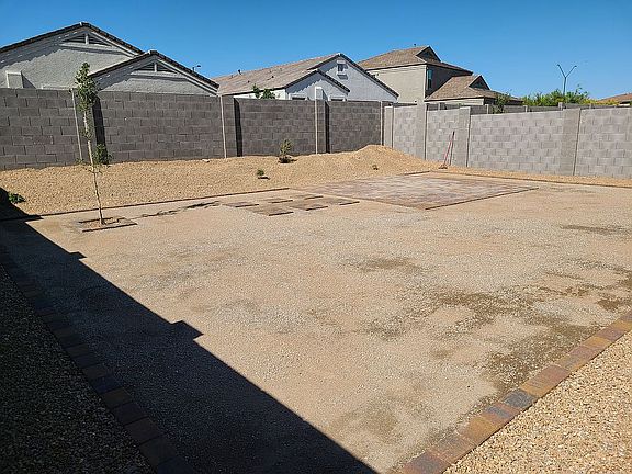 5th image of 30944 W Mitchell Dr