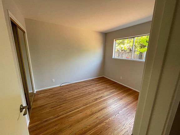 3rd image of 7065 Coronado Dr