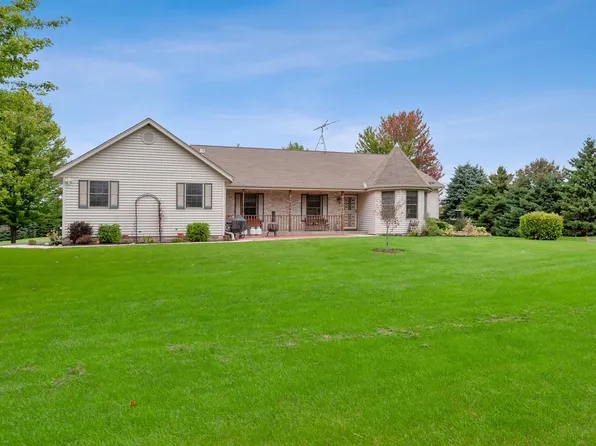N1008 Encore Dr, Walworth, WI 53184