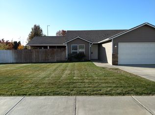 5016 Cleveland Ln, Pasco, WA