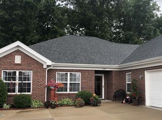 208 Bullitt Creek Dr, Shepherdsville, KY 40165