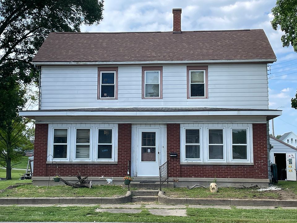1st image of 441 E 6th St