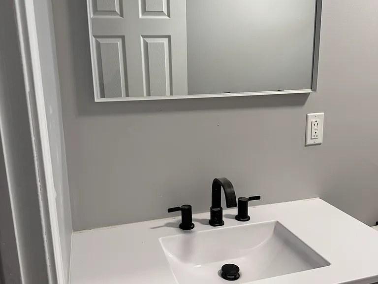 26 Willard St #2 — Photo 4