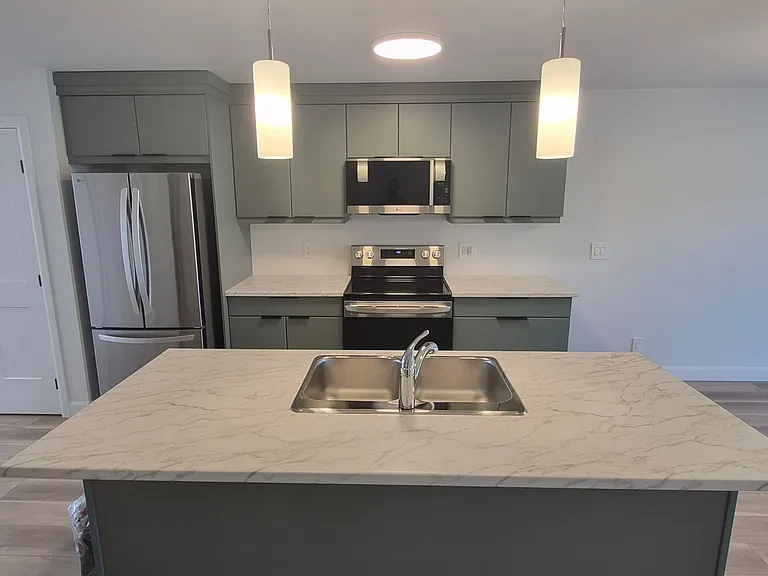 128 Hastings Dr #A — Photo 9