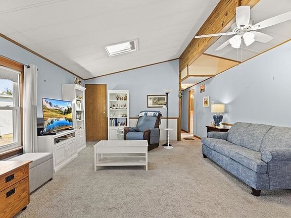 5th image of 27 Castle Rd #153
