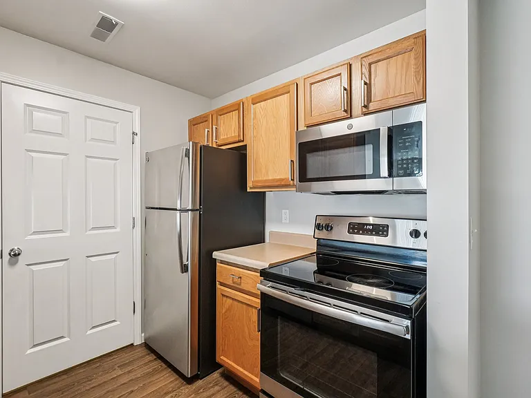Abbey Ridge Apartment Homes — Photo 63