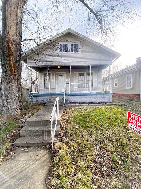 1308 S Harlan Ave photo 1