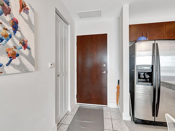 4th image of 300 S Australian Avenue #527