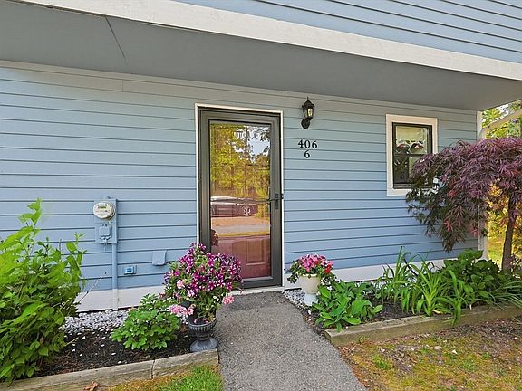 2nd image of 406 Bay Rd #6