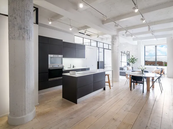 250 Mercer Street B1302 image 1 of 11