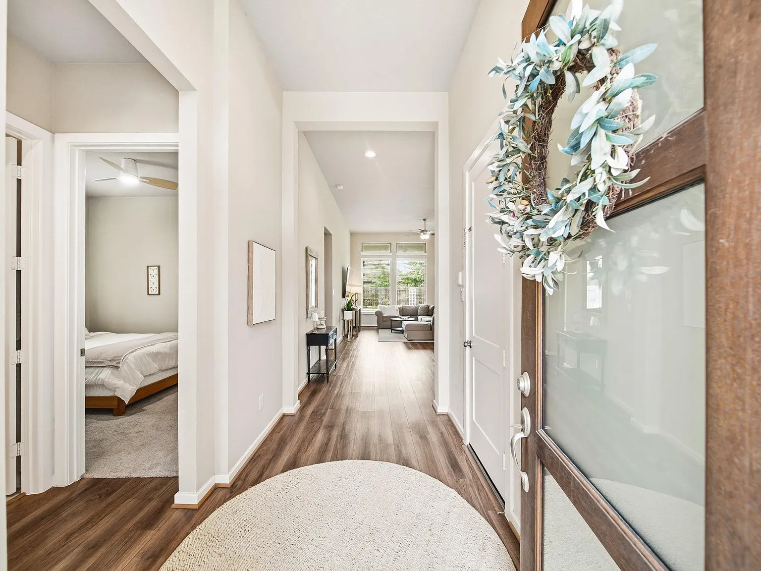 3 bed, 2.0 bath, 1893 sqft, $2,850 — Photo 4