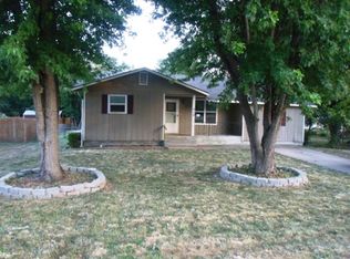 210 W Thurman Ave, Mount Vernon, MO 65712