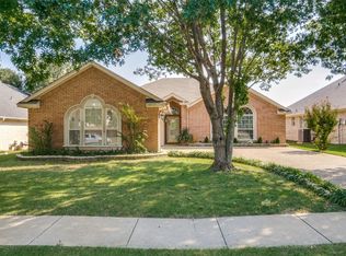 10833 Whitestone Ranch Rd, Benbrook, TX 76126