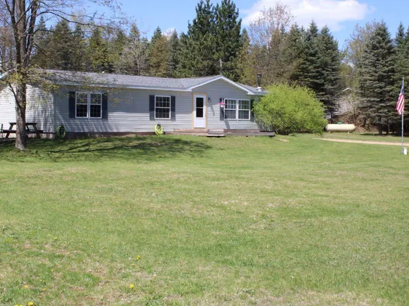 4450 Horseshoe Dr SE, Kalkaska, MI 49646