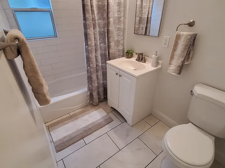 330 Orizaba Ave #3 — Photo 11