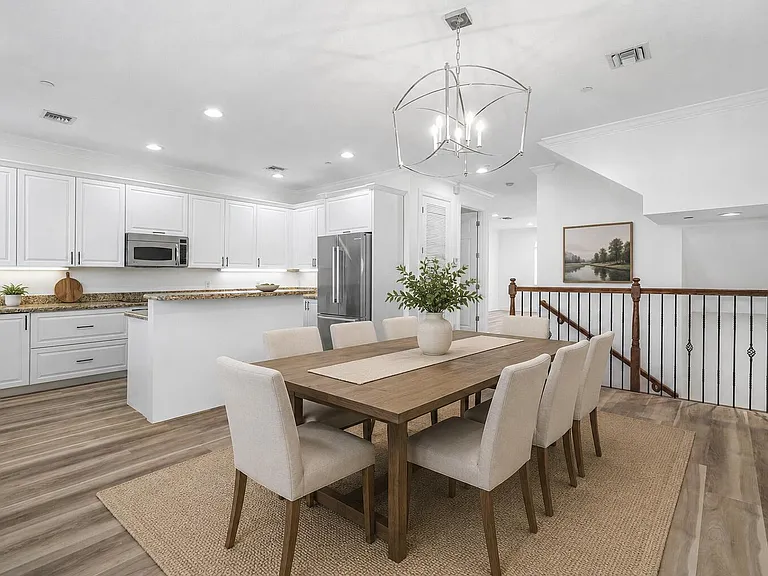 824 Virginia Garden Dr — Photo 10
