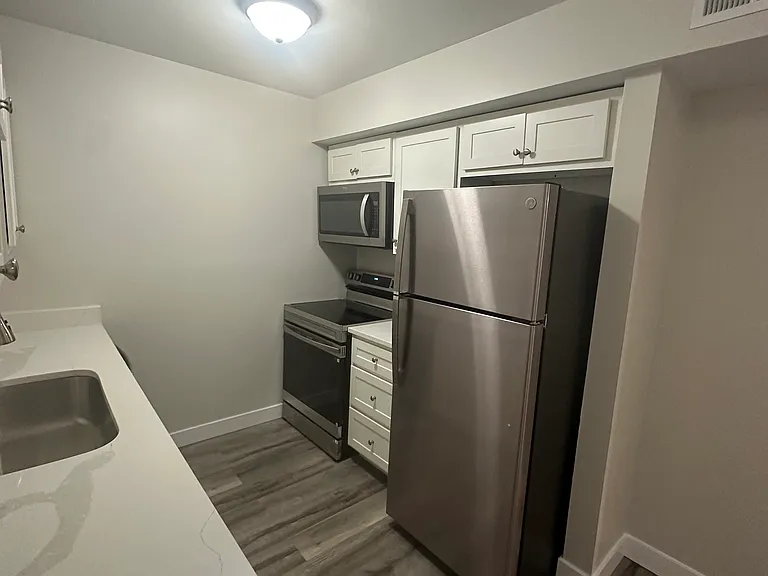 1145 Olive Village Ct — Photo 4