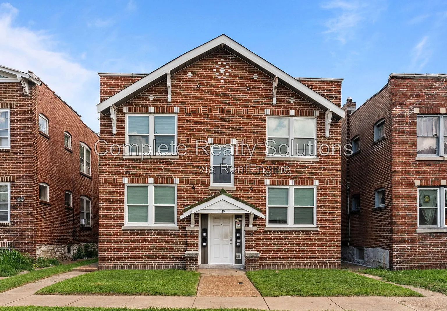 1 bed, 1.0 bath, 832 sqft, $899 — Photo 1