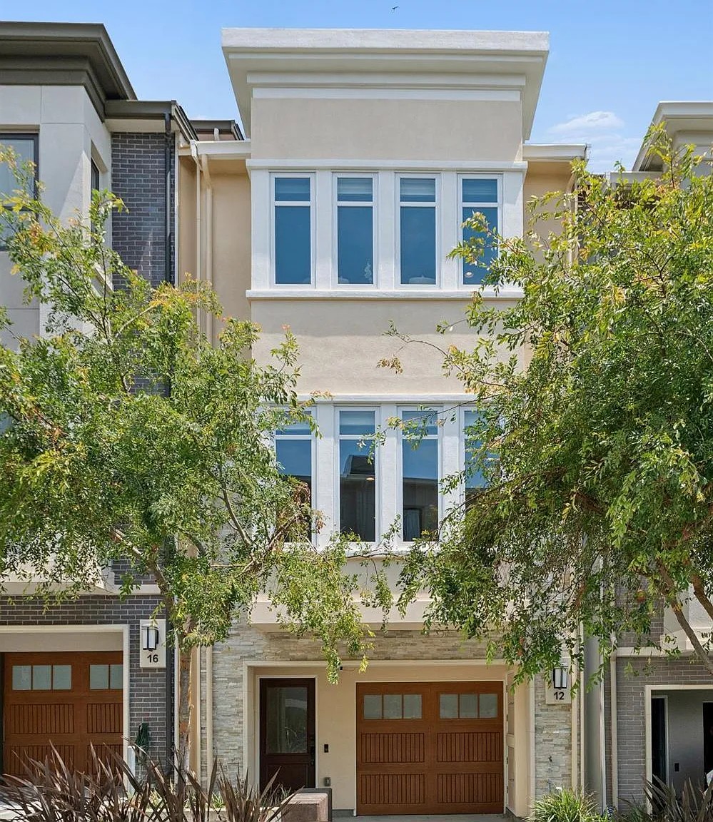 12 Summit Way - Photo 1