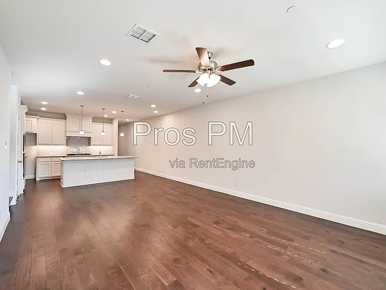 4256 Mingo Dr — Photo 5