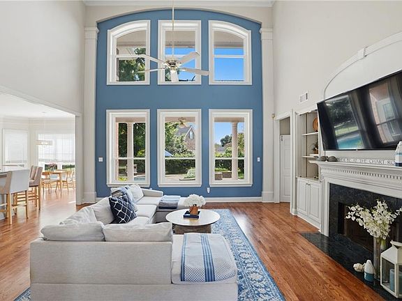 4th image of 12 Shoal Creek Dr