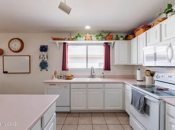 10026 E Rocky Vista Dr, Tucson, AZ 85748
