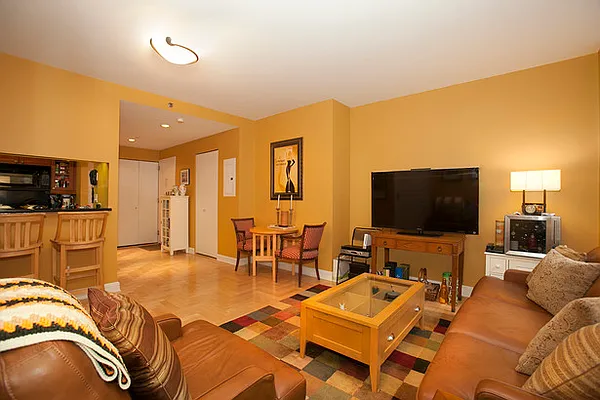 Sold by BLU Real Estate | media 28