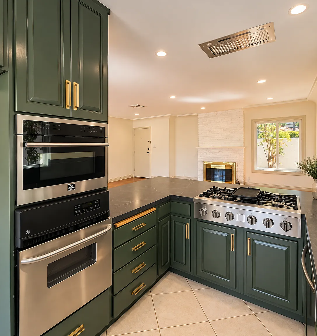 3 bed, 1327 sqft, $6,500 — Photo 3