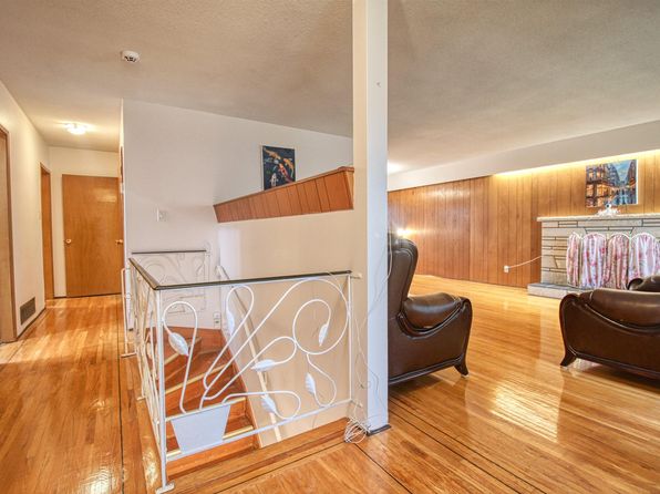 2 bedroom rental in Vancouver — photo 24