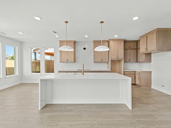 5th image of 31518 Meadow Run Ln