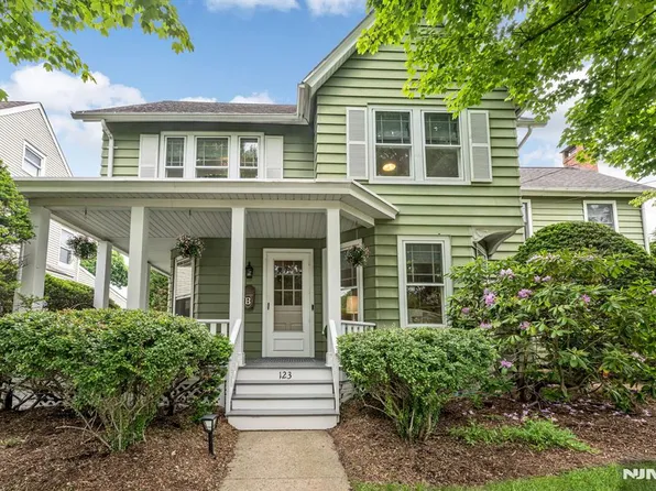 123 Liberty St, Ridgewood, NJ 07450