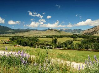 17A Spreading Winge Ln, Nye, MT 59061