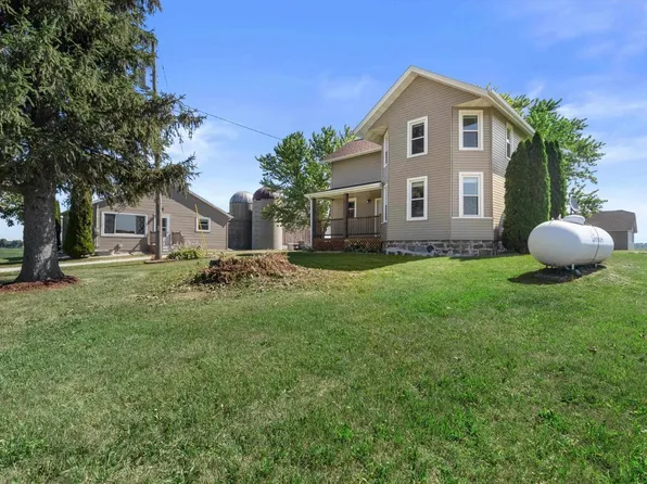 N6830 N Farmington LANE #N6832, Watertown, WI 53094