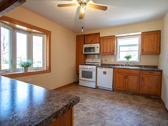 5th image of 513 N Westmore Ave