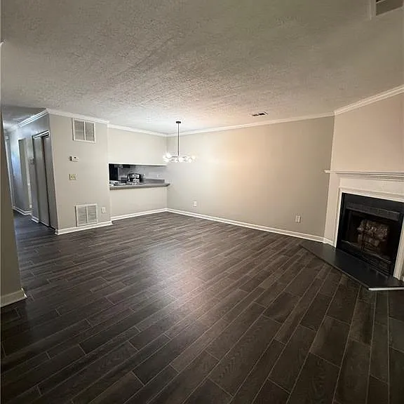 6458 Bedford Ln — Photo 5