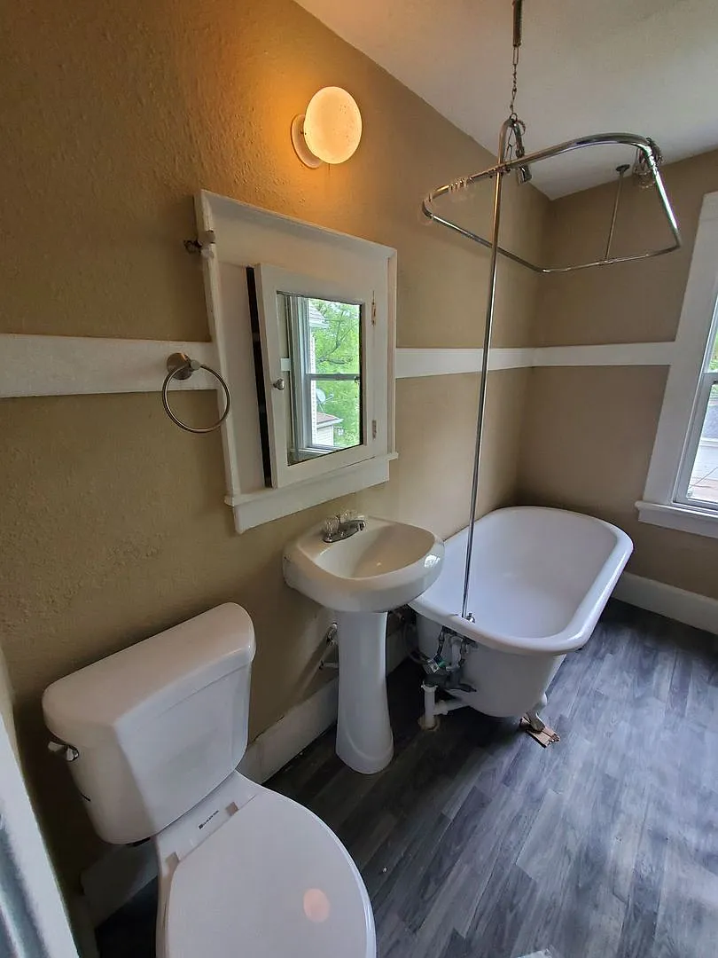 2571-2571A N 34th St. (Duplex) — Photo 4