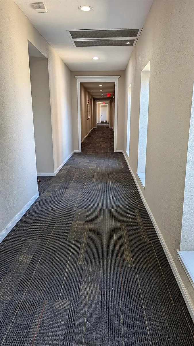 Building Photo - 2400 N Braeswood Blvd #326