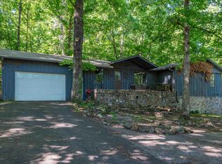 210 Lawrence Ln, Hot Springs, AR 71913