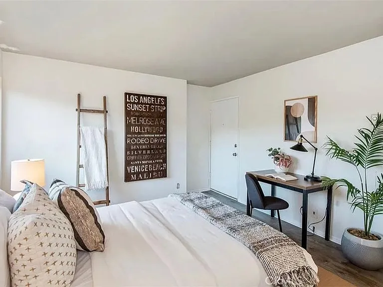 6400 Pacific Ave #311 — Photo 7