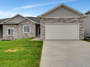 8601 S 49th St, Lincoln, NE 68516