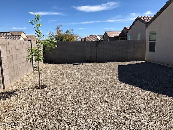 5th image of 1006 W Capulin Trl