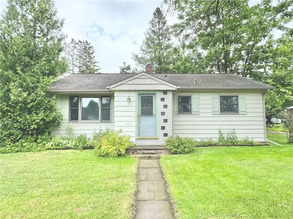 813 East 2nd Street, Ladysmith, WI 54848