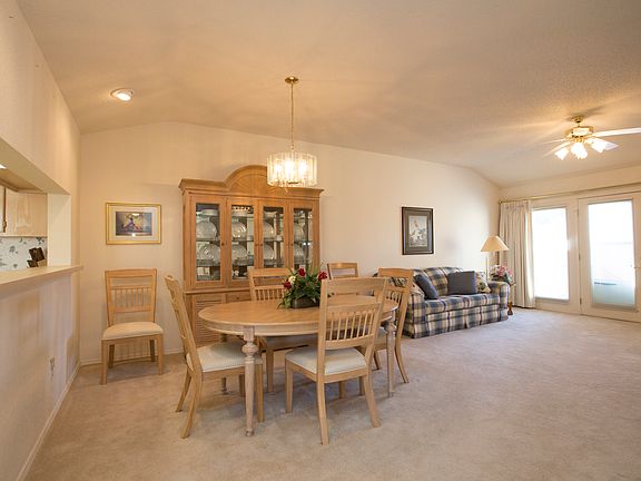 Great dining space with carpeting