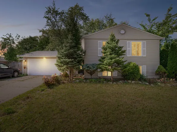 1412 Westchester Dr, Glendale Heights, IL 60139