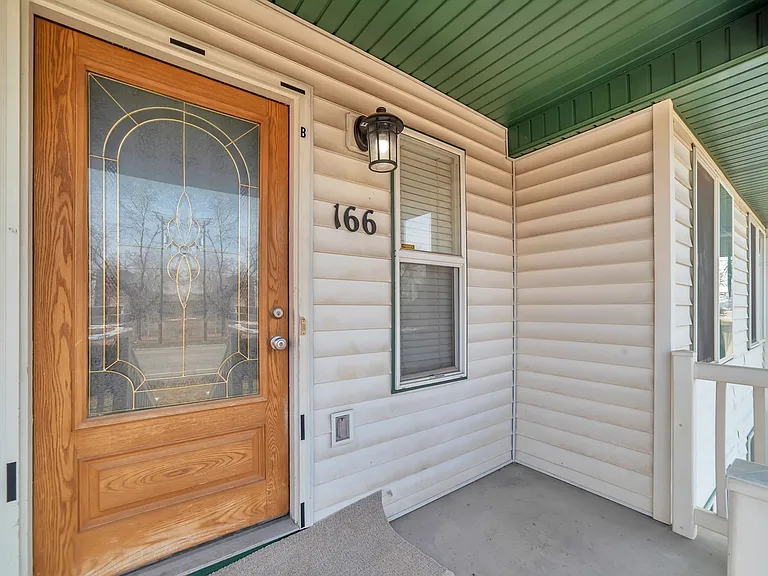 166 N 600 W — Photo 17