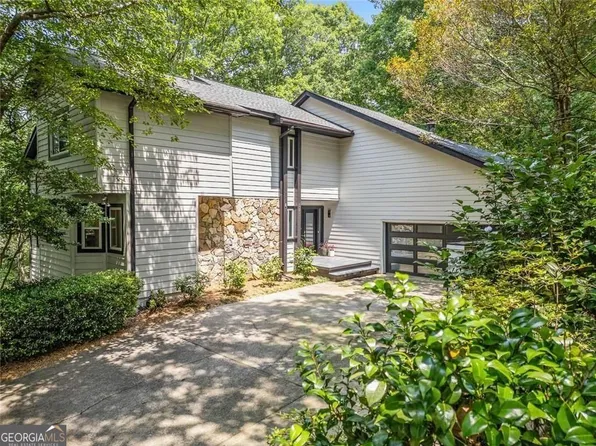 545 Matterhorn Way, Johns Creek, GA 30022