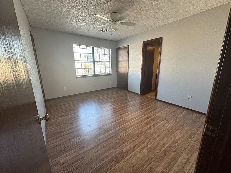 8199 NW 23rd St — Photo 11