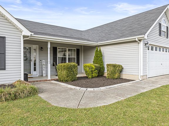 2nd image of 699 Colony Cir