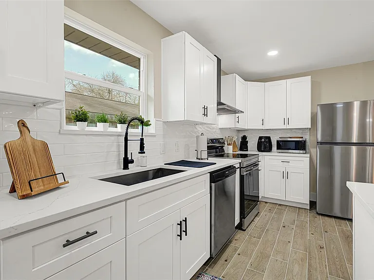 4802 Hickorygate Dr — Photo 8