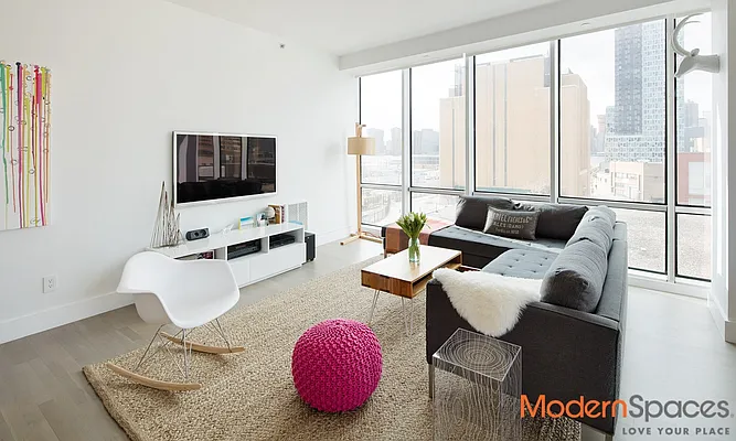 Sold by Modern Spaces | media 3